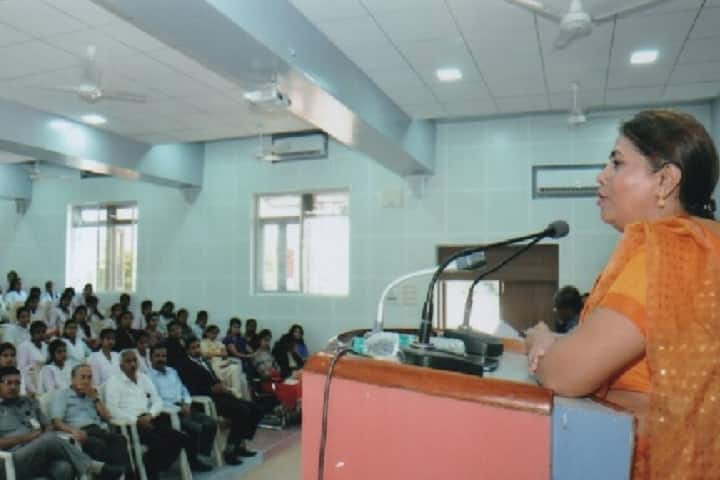 Dhananjayrao Gadgil College of Commerce-Speech