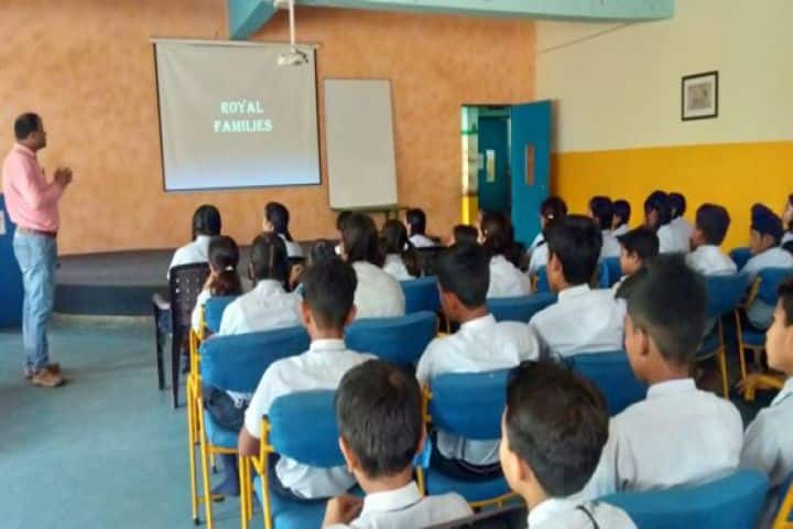 Shri Rawatpura Sarkar International School-Smart Class