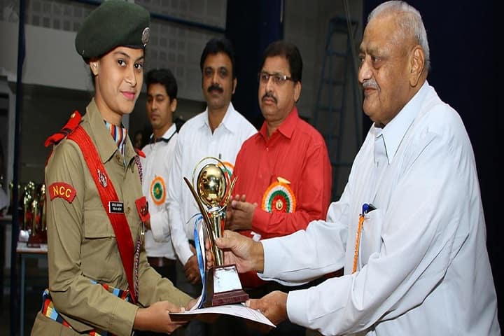 Annasaheb Vartak Junior College-Prize Distribution
