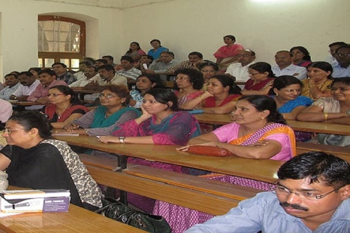 Government Vidarbha Institute of Science and Humanities-Classroom