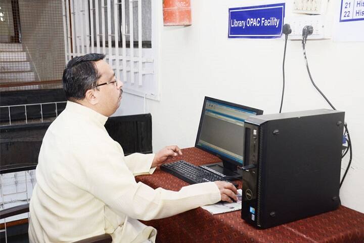 Shri Shivaji Arts and Commerce College-Library