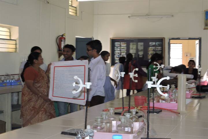 Matoshree Vimalabai Deshmukh Junior College-Chemistry Lab