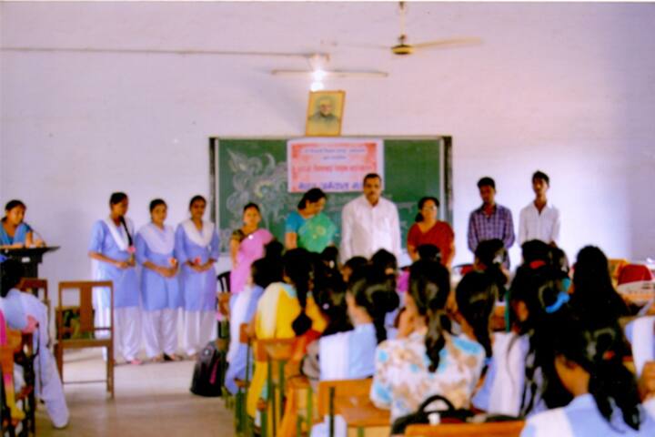 Matoshree Vimalabai Deshmukh Junior College-Classroom