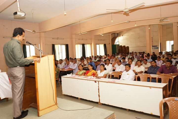 Vivekanand College-Workshop
