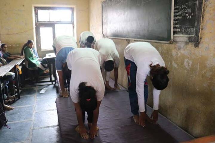 D D Shinde Sarkar College-Yoga