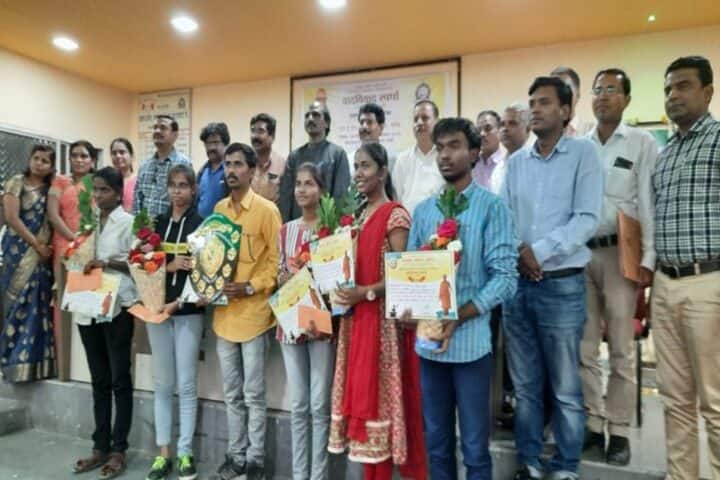 N E S Science College-Prize Distribution