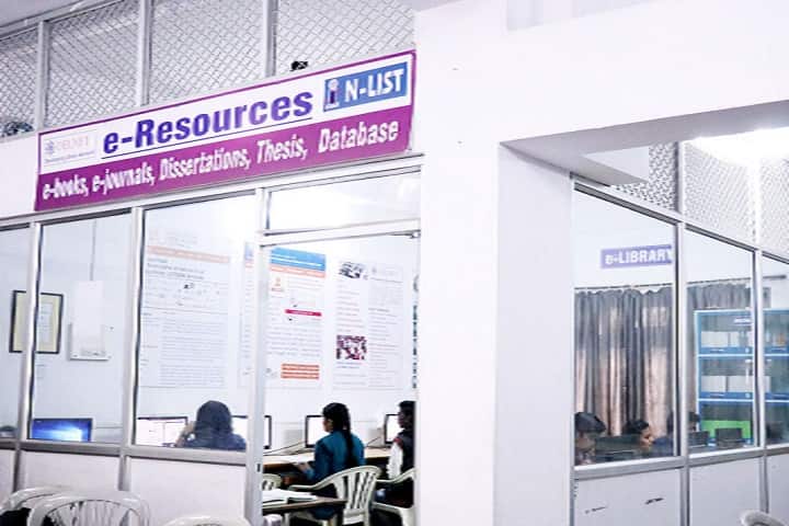 Dr Ambedkar Junior College-IT Lab
