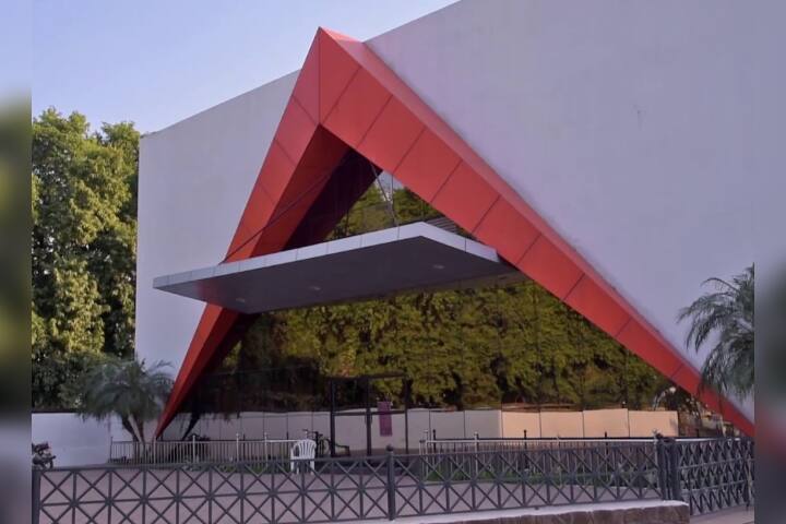 Natwarlal Maniklal Dalal Junior College - College Building