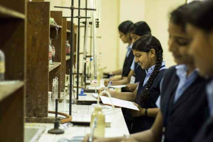 MGM Higher Secondary School-Chemistry Lab