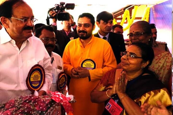 Chinmaya Vidyalaya Higher Secondary School-Inviting Guest1
