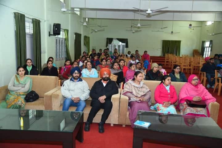 Akal Degree College- auditorium