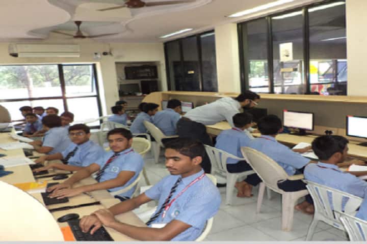 BAPS Swaminarayan Vidyamandir-Computer Lab
