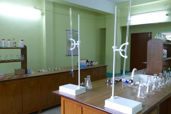 Central Public School-Chemistry Lab