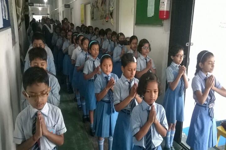 Aurobindo Patha Bhavan English Medium-Prayer