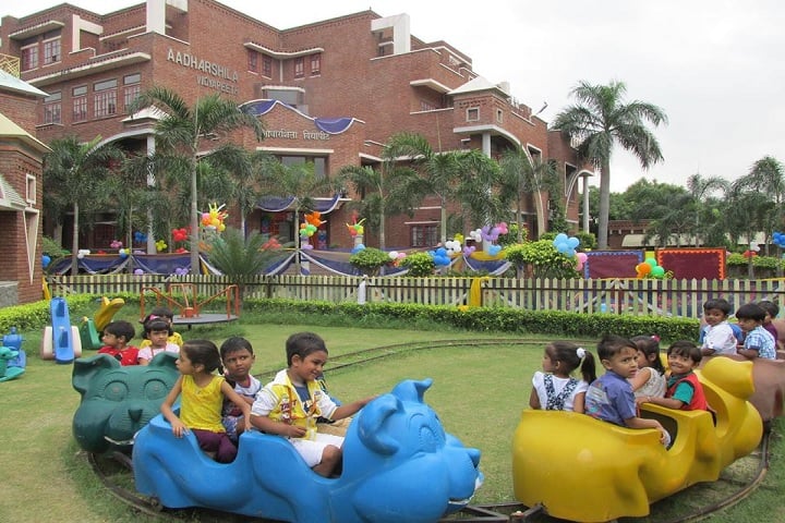 Aadharshila Vidyapeeth-Kids Play Area