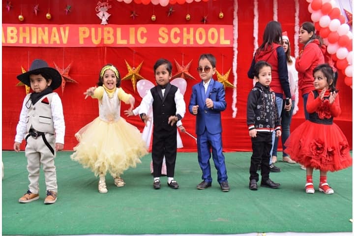 Abhinav Public School-kids