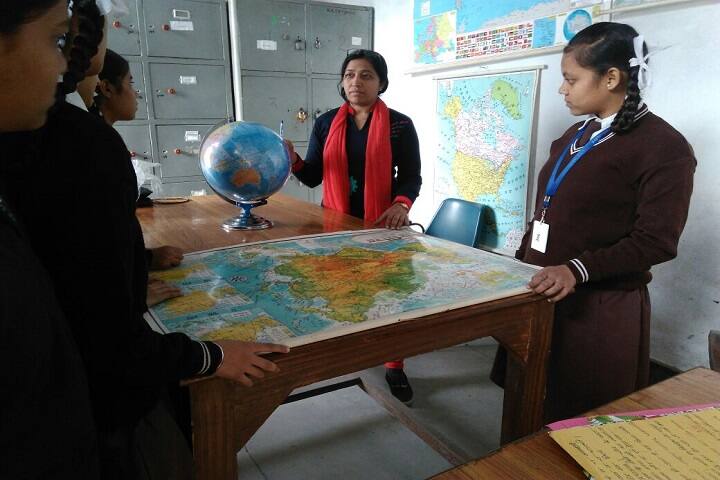Adarsh Gyan Sarover Balika Vidyalaya-Social Lab Image 2