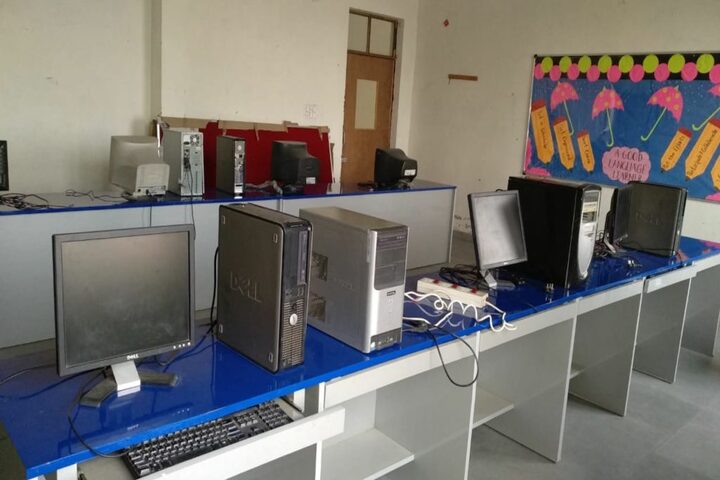 Divine Convent School-Computer Lab