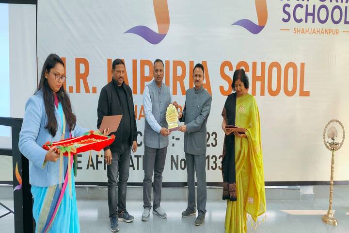 About us Seth M. R. Jaipuria School, Dumraon