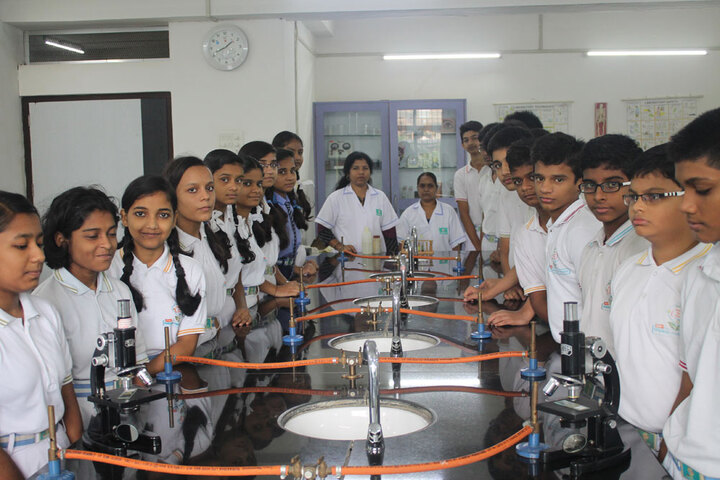Sanskar Public School-Science Lab