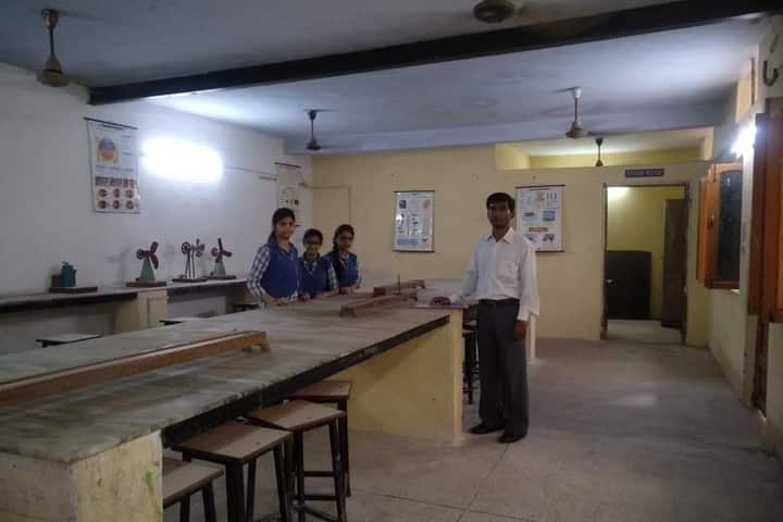 Arun Modern Public School-Physics-Lab