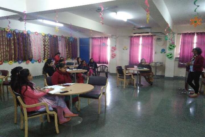 Arvind Gupta D A V Centenary Public School-Workshop