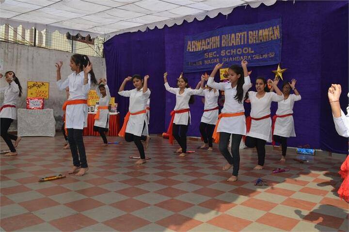 Arwachin Bharti Bhavan Senior Secondary School-Dance