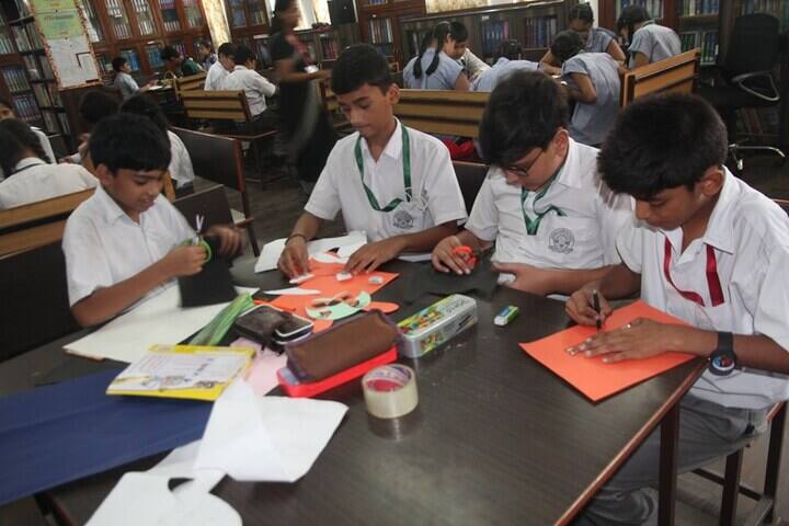 Arwachin Bharti Bhavan Senior Secondary School-Art And Craft
