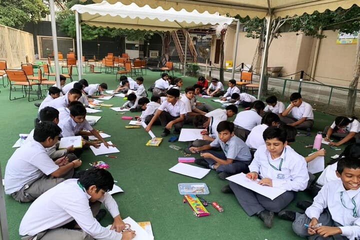 Arwachin Bharti Bhavan Senior Secondary School-Drawing Competition
