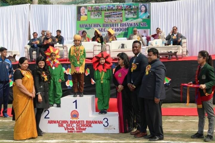 Arwachin Bharti Bhavan Senior Secondary School- Prize Distribution
