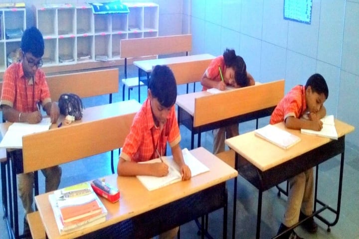 Vishwa Vidyapeeth-English Calligraphy