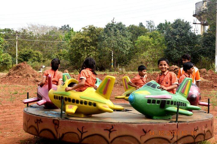 Vishwa Vidyapeeth-Field Trip