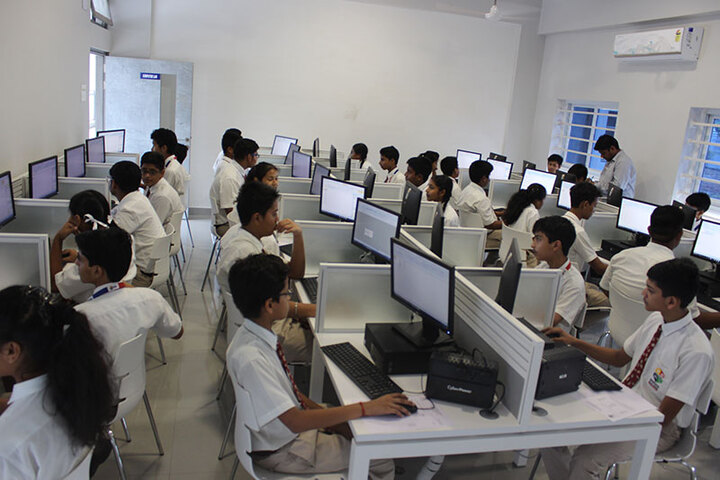 Shiksha Valley School-IT Lab