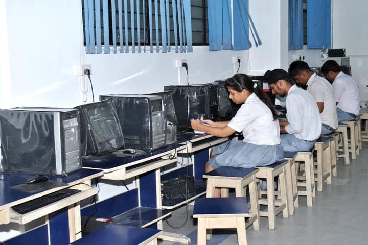 Bal Bharati Public School-Computer Lab