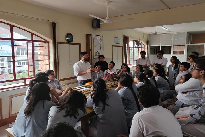 Bal Bharati Public School-Lab