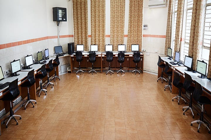 Bal Bhavan International School-Computer Lab