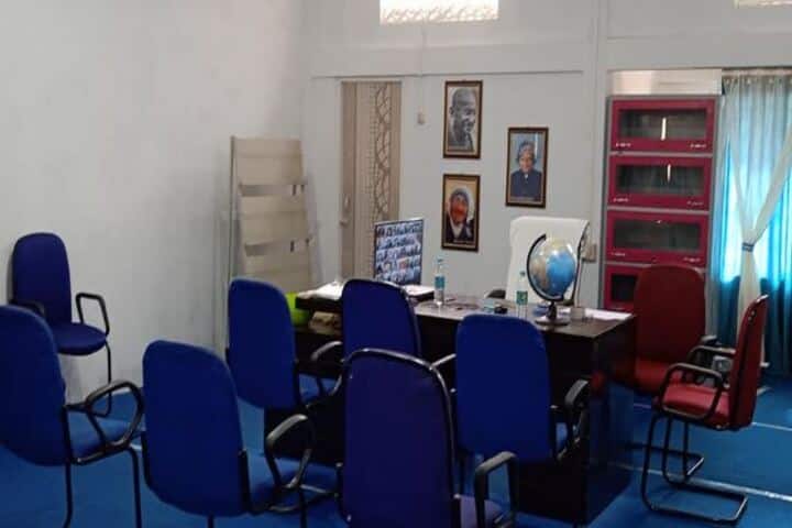Spring Dales Academy-Management Room