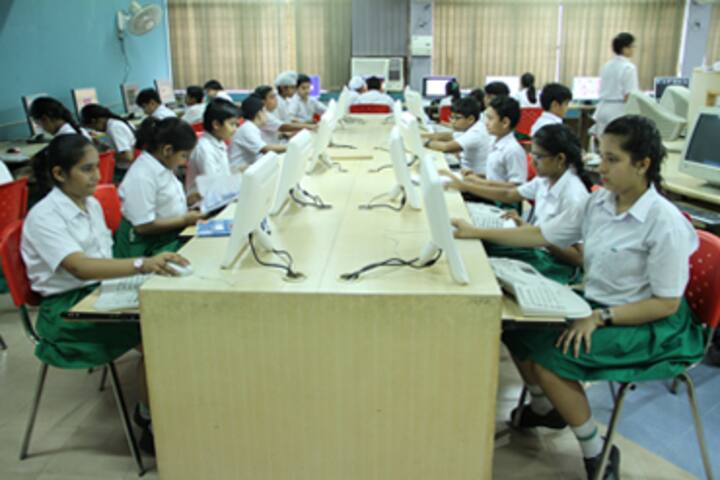 Bhatnagar International School-Computer Lab