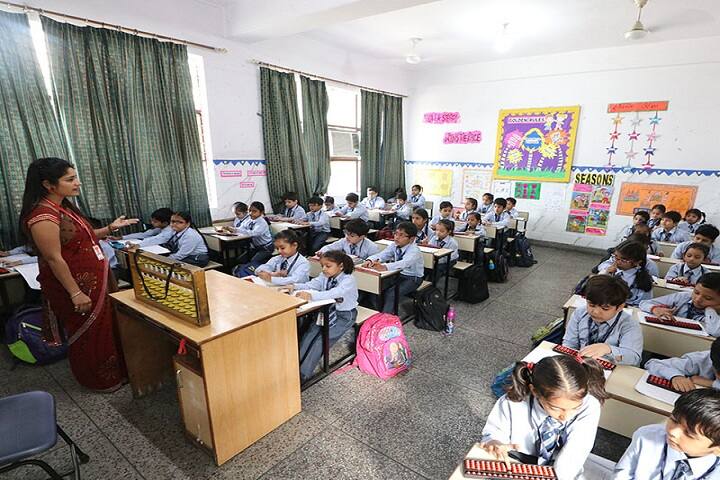 Brilliants Convent Senior Secondary School-Class Room