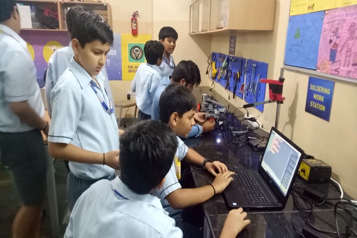 Chinmaya Vidyalaya Senior Secondary School-Computer Lab