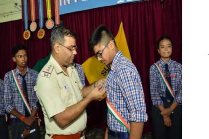 Col Satsangis Kiran Memorial Public School-Investiture Ceremony