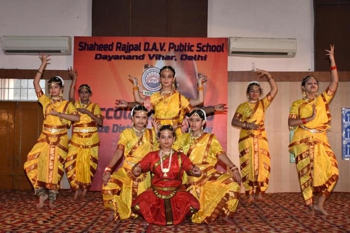 Shaheed Rajpal D A V Public School-Dance