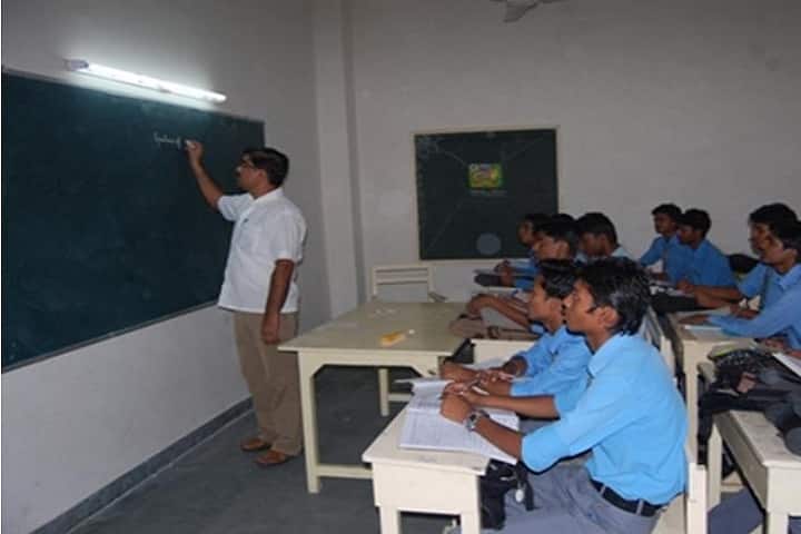 D C M Boys Senior Secondary School-Classroom