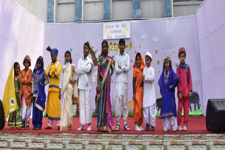 Delhi Tamil Education Association Senior Secondary School-Talent Show
