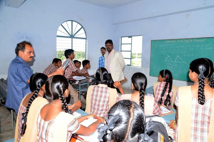 M J R Vidya English Medium High School-Classroom
