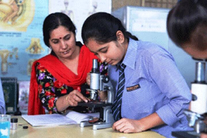 Decent Public School-Biology-Lab
