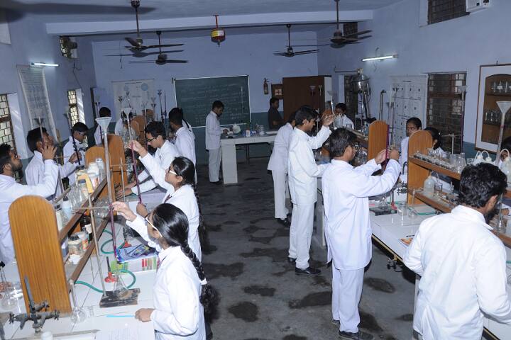 Deepanshu Public School-Lab