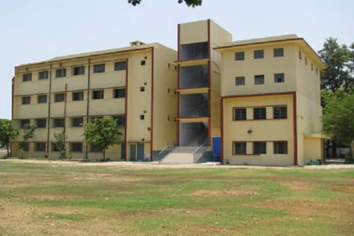 Delhi Kannada Senior Secondary School-Campus-View