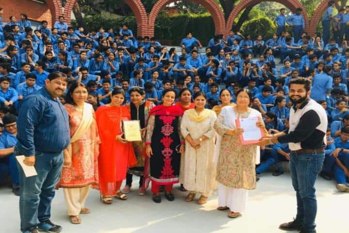 Dev Samaj Modern School-Road Saftey Programme