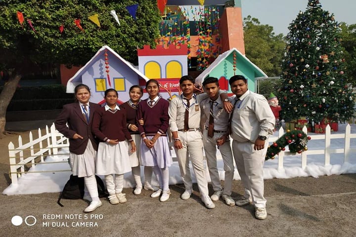 Good Luck Public School-Picnic